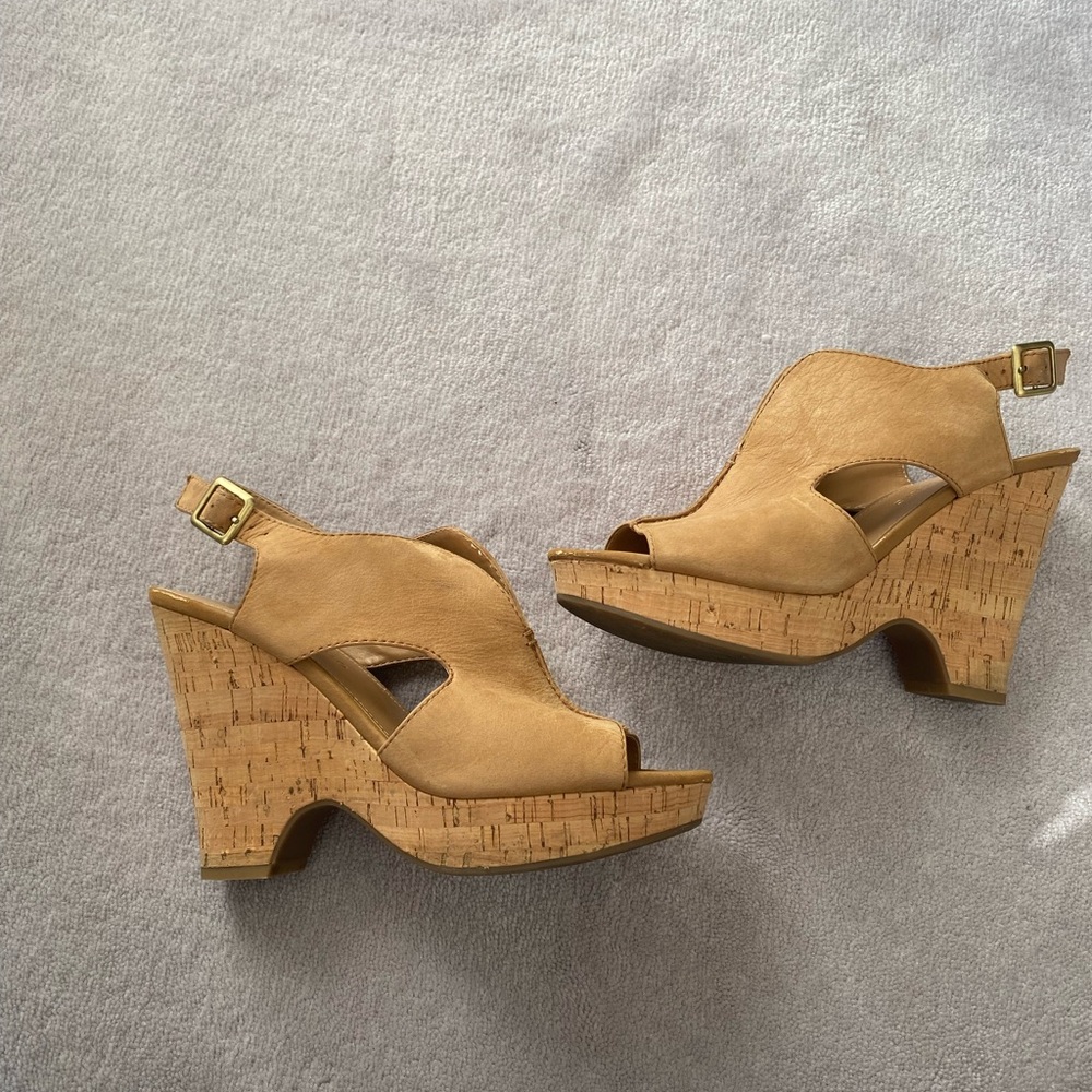 Franco Sarto Mustard Tan Cork Wedge Slingback Sandals